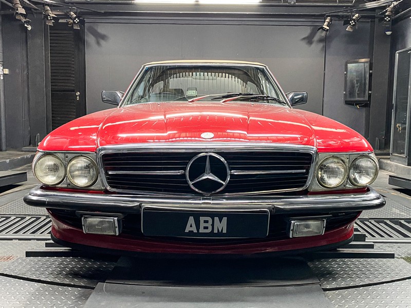 1981 MERCEDES 280SL