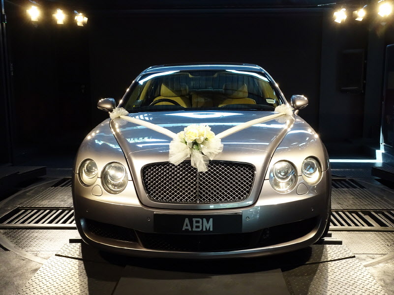 [SOLD] 2008 BENTLEY FLYING SPUR
