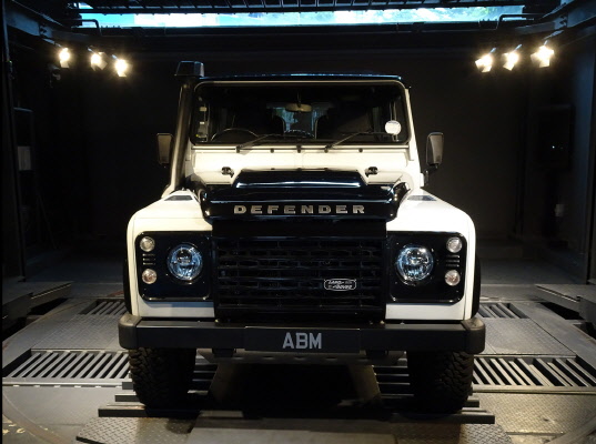 [SOLD] 2016 LAND ROVER DEFENDER 90 2.2M