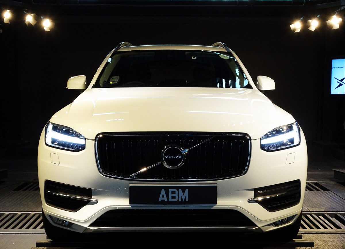 [SOLD] 2017 VOLVO XC90 T5 MOMENTUM AWD