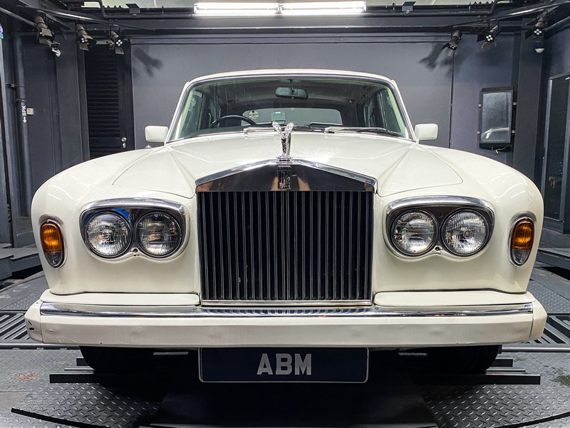 1976 ROLLS ROYCE SILVER SHADOW LWB