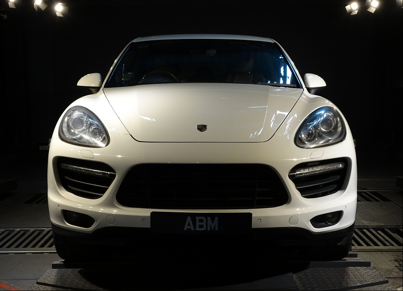 [SOLD] 2012 PORSCHE CAYENNE TURBO (V8)