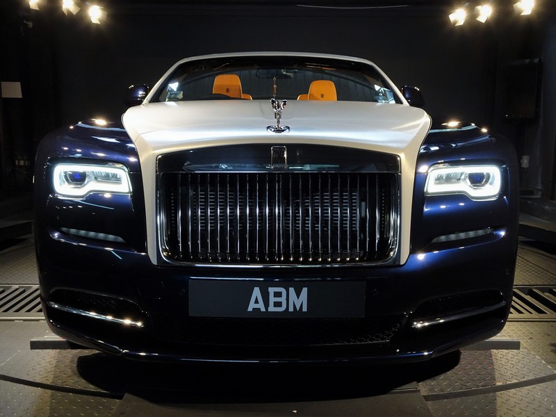 [SOLD] 2017 ROLLS ROYCE DAWN