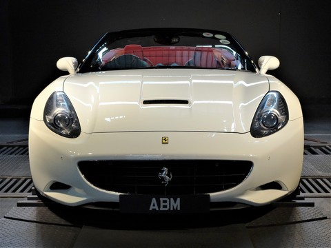 [SOLD] 2010 FERRARI CALIFORNIA