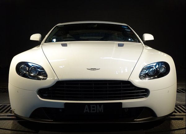 [SOLD] 2013 ASTON MARTIN V8 VANTAGE 4.7