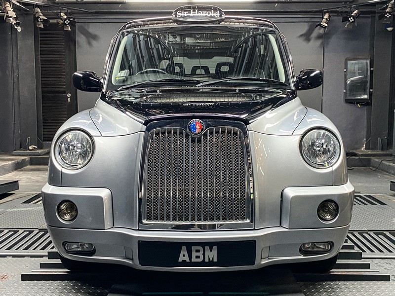 [SOLD] 2015 LONDON TAXI CO TX4 2.5A
